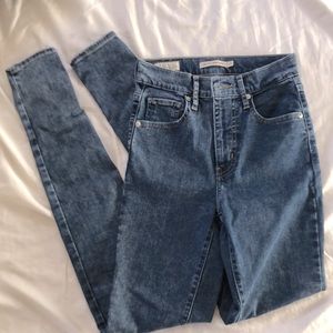 ⚡️DONATING DEC 1⚡️ Levi’s Mile High Super Skinny Jeans 25 (0) AcidWash